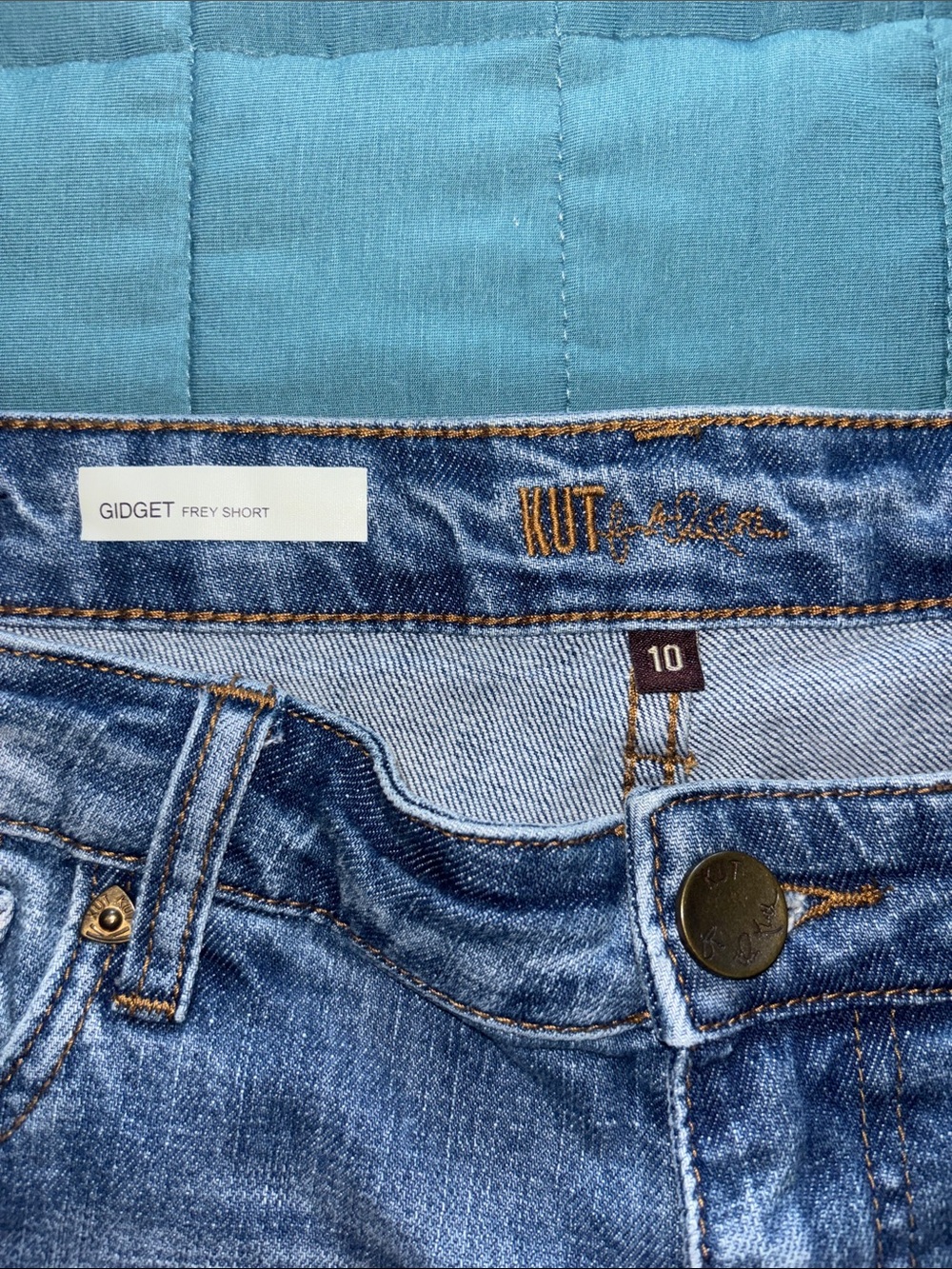 Kut from the Kloth Distressed Blue Denim Women’s Shorts 10 - Picture 3 of 7